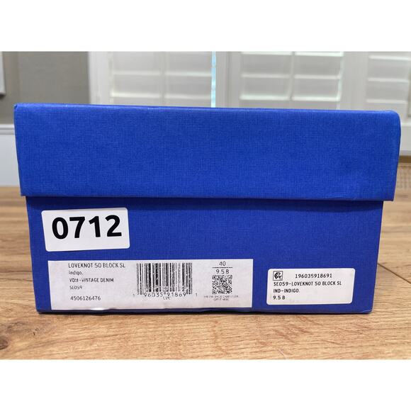 Stuart Weitzman Love Knot 50 Block Slide Vintage Denim Indigo Size 9.5 NIB - Picture 11 of 14